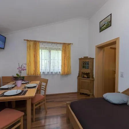 Apartment In Kaprun Salzburgerland Near Ski Area * Kaprun
