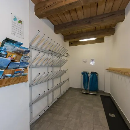 Sunny Alpine By The Slopes Prázdninový dům *