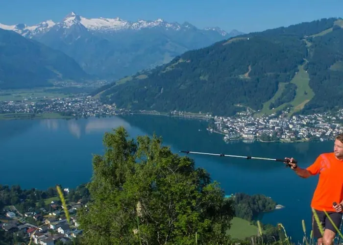 Sunny Alpine Apartment By The Slopes Holiday home *