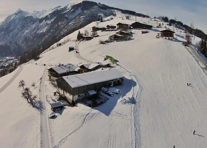 Sunny Alpine Apartment By The Slopes